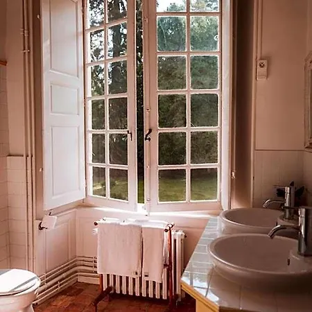 Bed & Breakfast Chateau Du Plessis - Anjou 3*