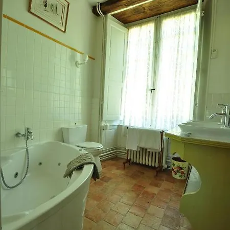 Chateau Du Plessis - Anjou La Jaille-Yvon