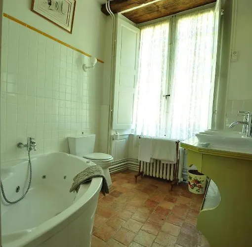 Chateau Du Plessis - Anjou La Jaille-Yvon