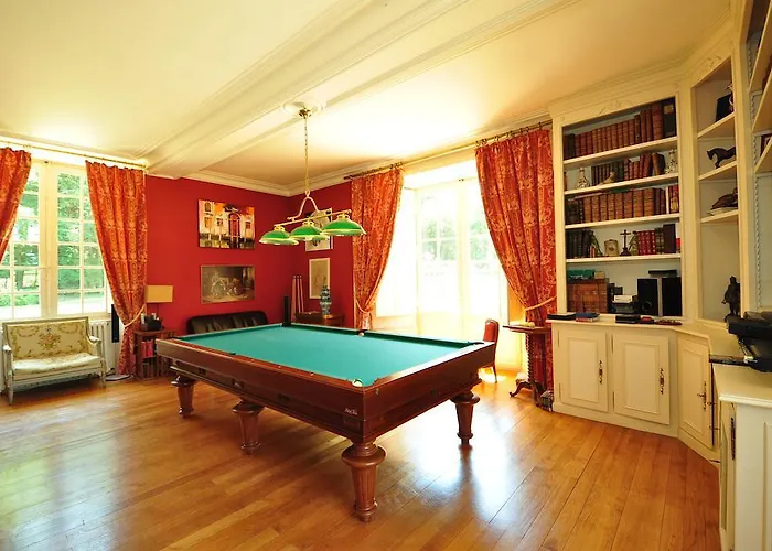 Chateau Du Plessis - Anjou Bed & Breakfast La Jaille-Yvon